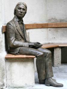John Keats - Statue